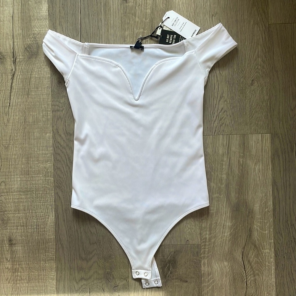 Express white body suit